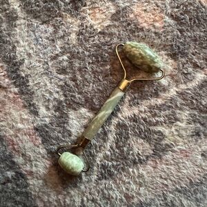 Green Jade Facial Roller
